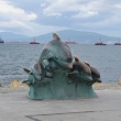 novorossijsk-skulptura-delfiny-02