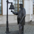 ekaterinburg-skulptura-nachalnik-stancii-02
