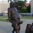 ekaterinburg-skulptura-passazhiry-05