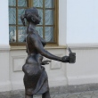 ekaterinburg-skulptura-provodnica-03