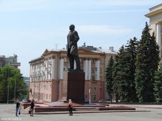 Памятник В.И. Ленину. Фото 14.05.2012