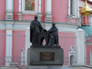 Памятник Иоанникию и Софронию Лихудам, 24.06.2012