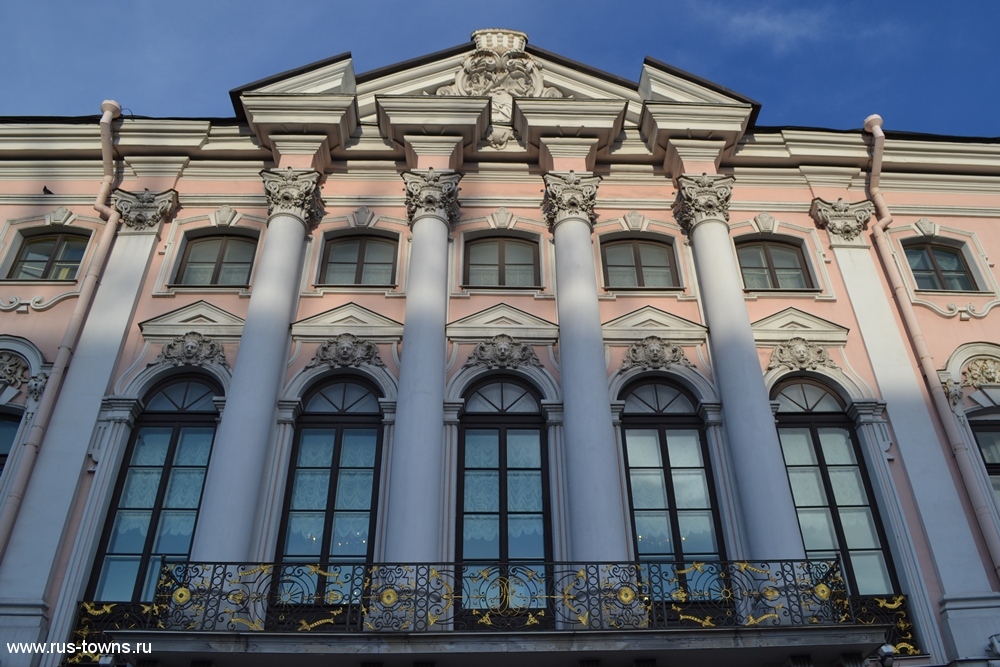 Строгановский дворец в санкт петербурге фото снаружи