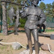 zelenogorsk-skulptura-rybaka-07